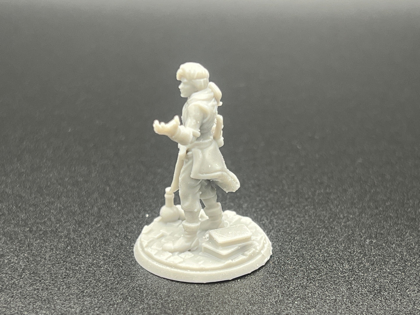 Human Female Rogue Character Figure Fantasy Tabletop Game Dungeons and Dragons 3D Resin Printed Unpainted