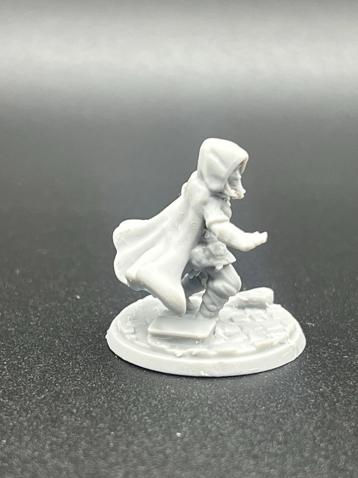 Halfling Female Rogue Alt Character Figure Fantasy Tabletop Game Dungeons and Dragons 3D Resin Printed Unpainted